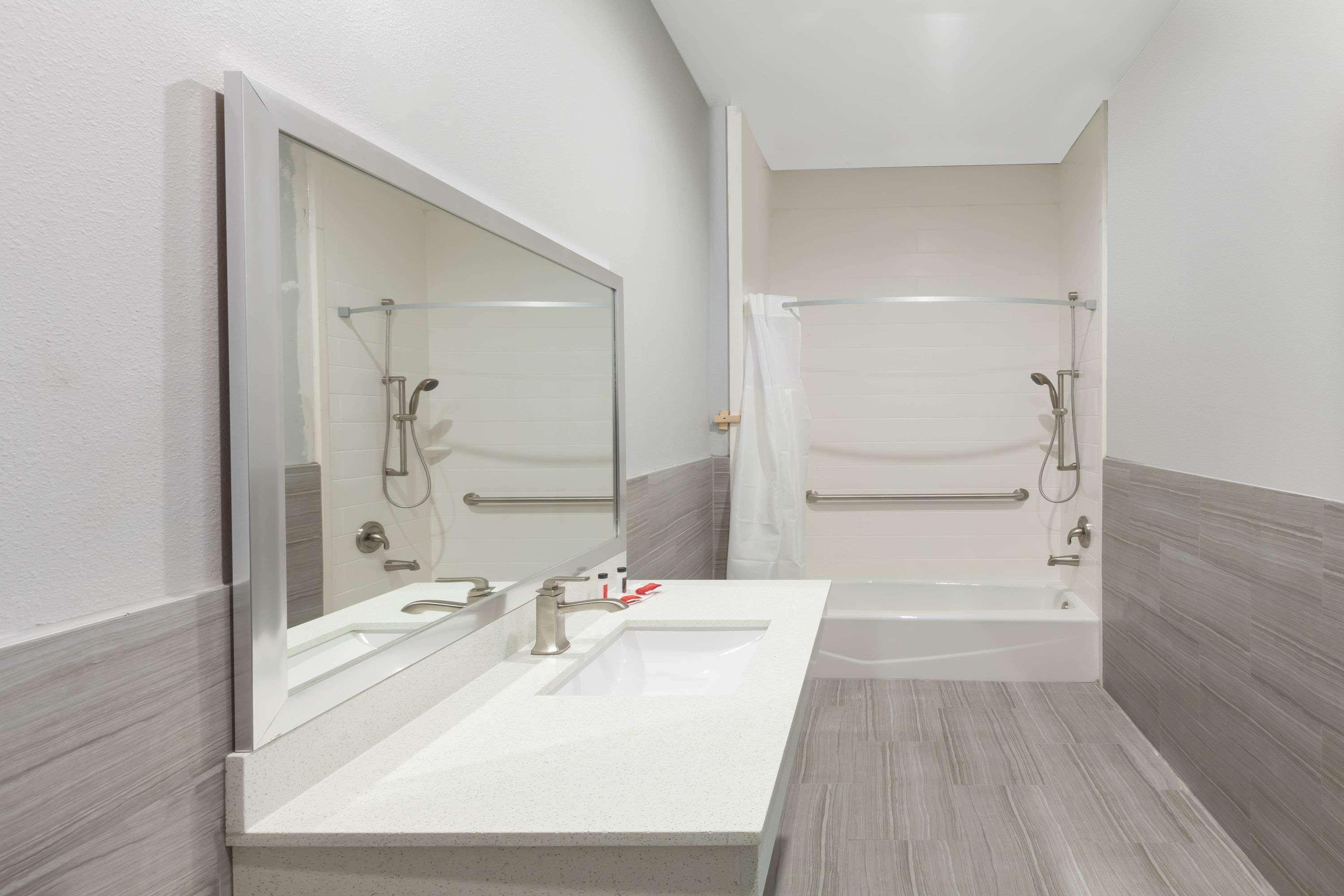 Baymont By Wyndham Houston Hobby Airport Hotell Eksteriør bilde